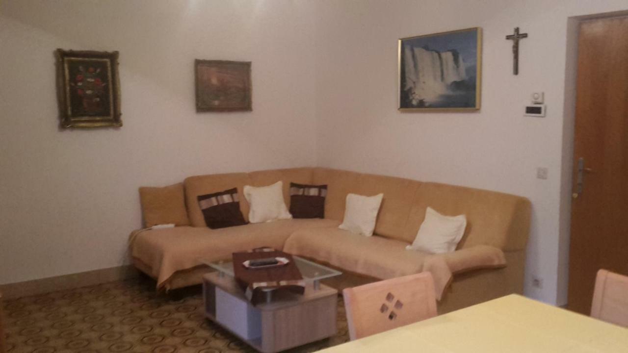 As Brela Otel Dış mekan fotoğraf