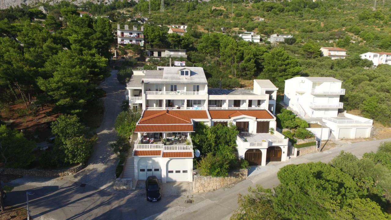 As Brela Otel Dış mekan fotoğraf