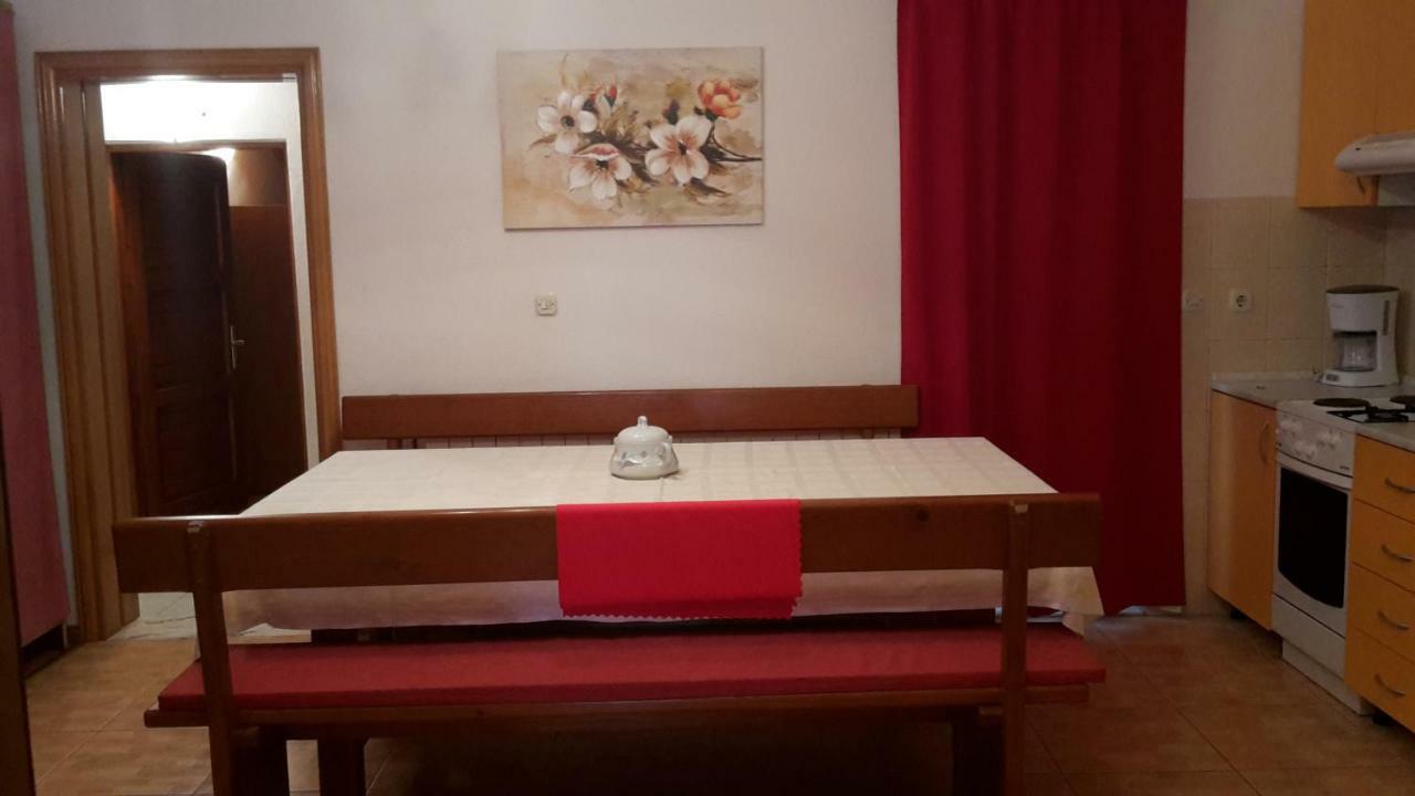 As Brela Otel Dış mekan fotoğraf