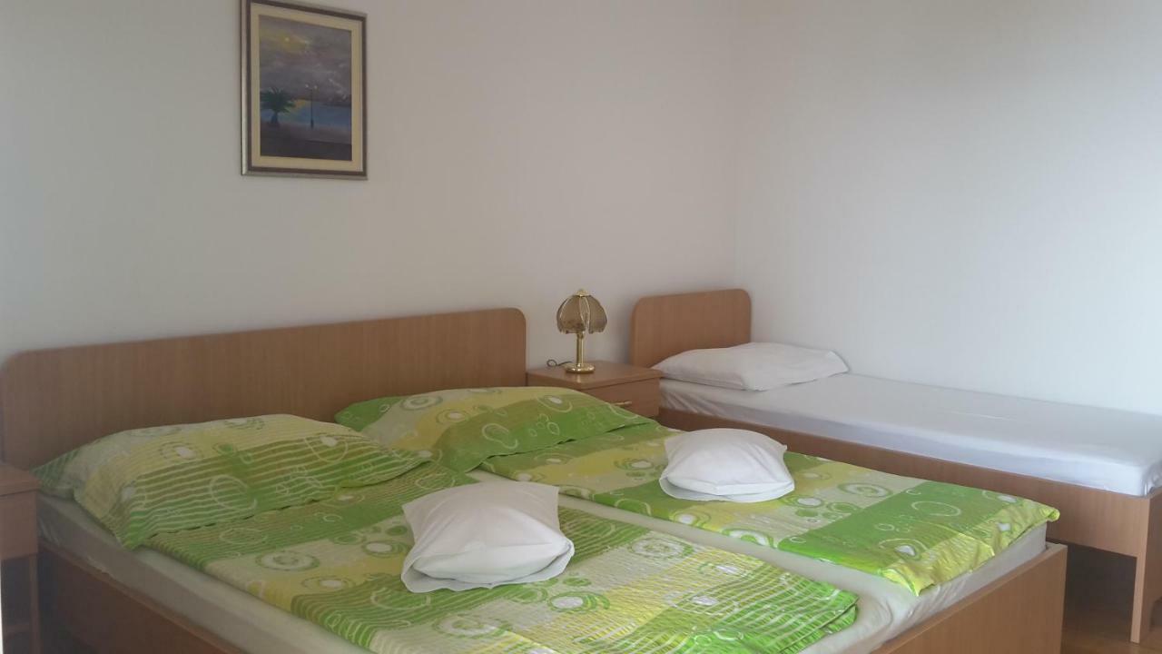 As Brela Otel Dış mekan fotoğraf