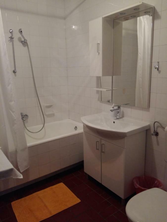 As Brela Otel Dış mekan fotoğraf